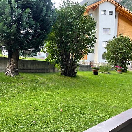 Modern Taesch Apartment With Free Parking Esterno foto