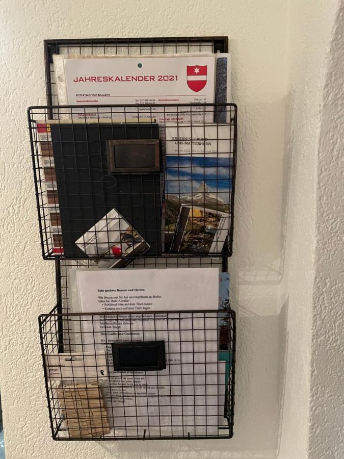 Modern Taesch Apartment With Free Parking Esterno foto