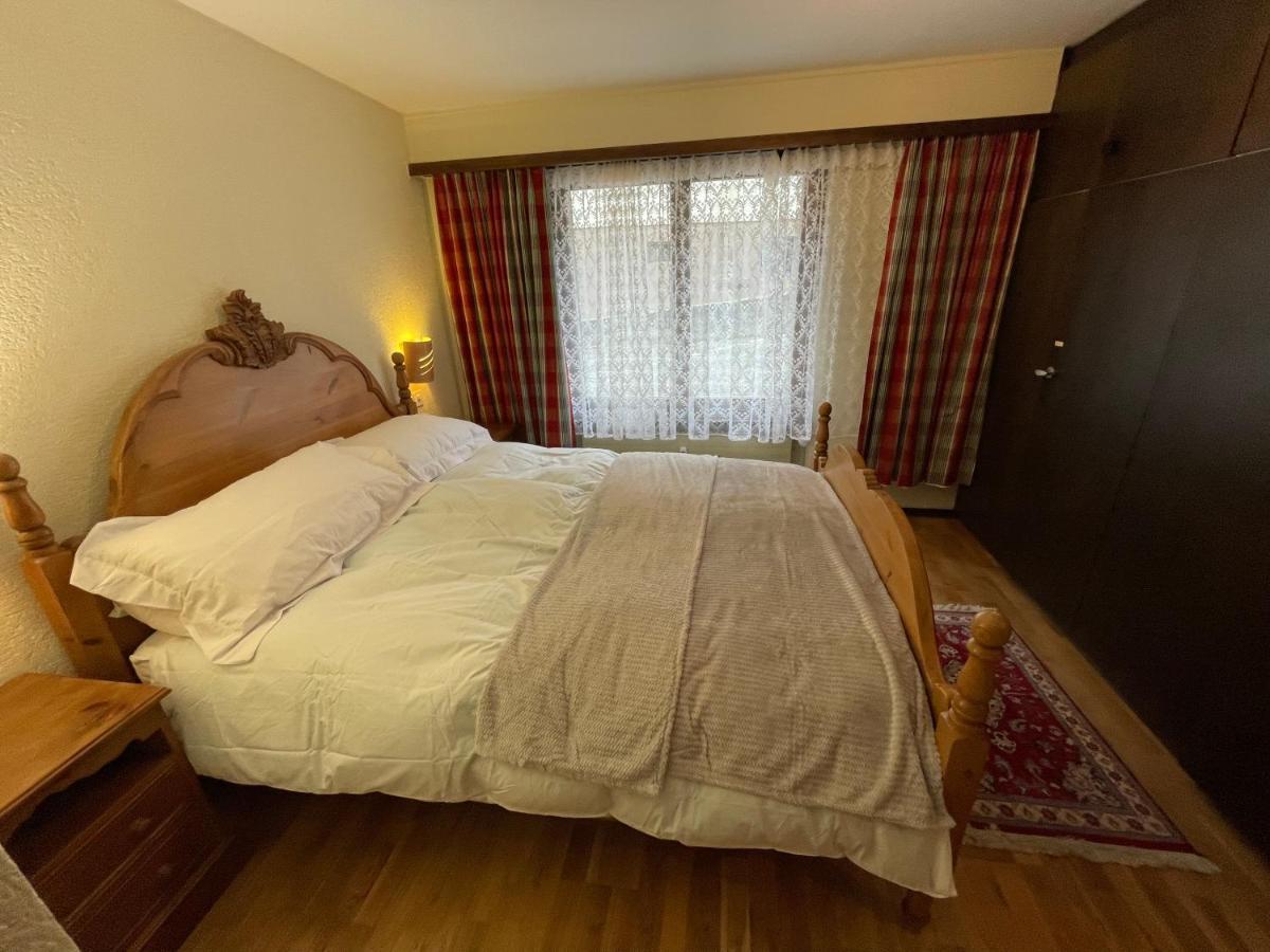 Modern Taesch Apartment With Free Parking Esterno foto