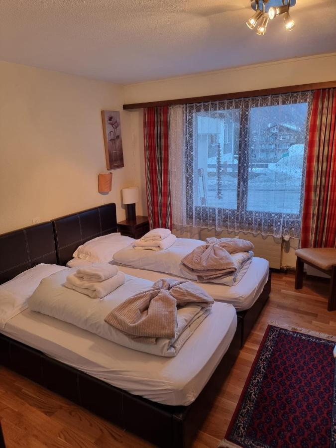 Modern Taesch Apartment With Free Parking Esterno foto