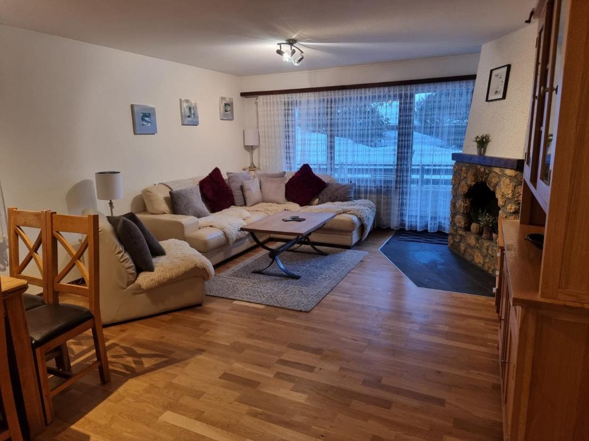 Modern Taesch Apartment With Free Parking Esterno foto