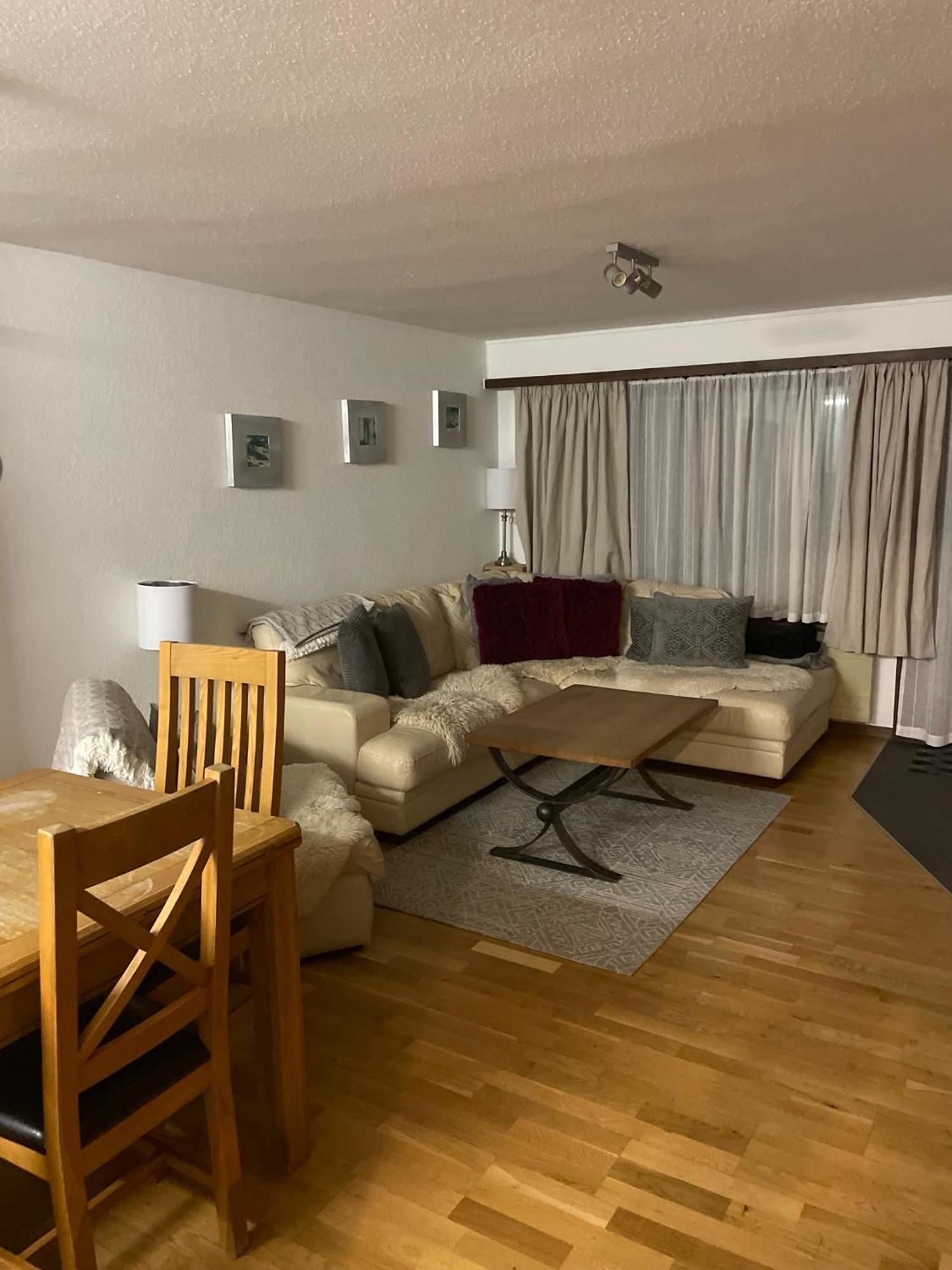 Modern Taesch Apartment With Free Parking Esterno foto