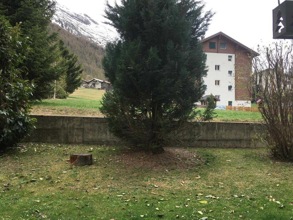 Modern Taesch Apartment With Free Parking Esterno foto